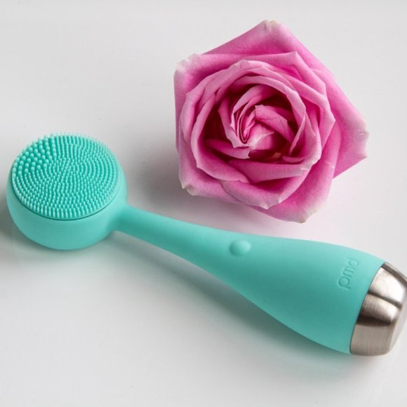 PMD SonicGlow Clean Facial Cleansing Device -TEAL - Picture 2 of 6